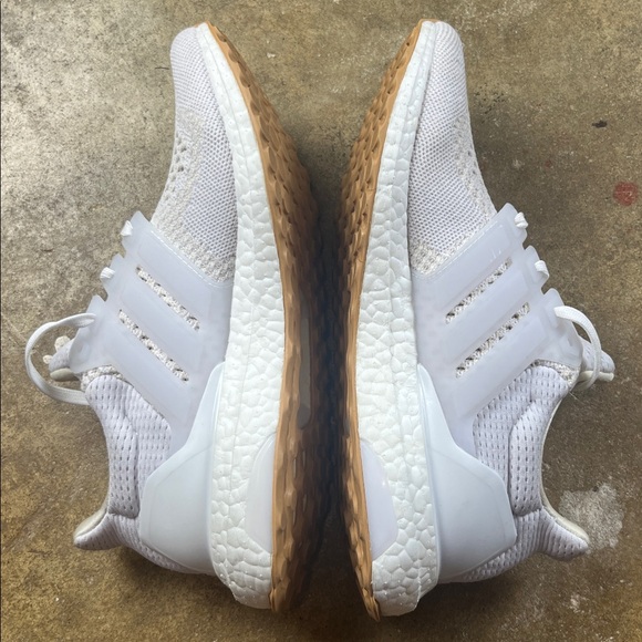 Adidas white ultraboost 1.0 with gum soles
Size: 7.5 - Picture 8 of 13